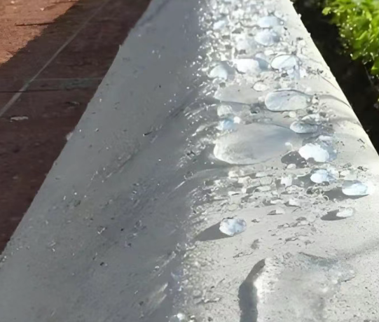 加乐镇硅烷浸渍涂料在混凝土保护中的应用